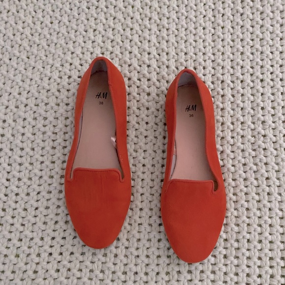 H&M Orange Suede Flats Size 5.5/6